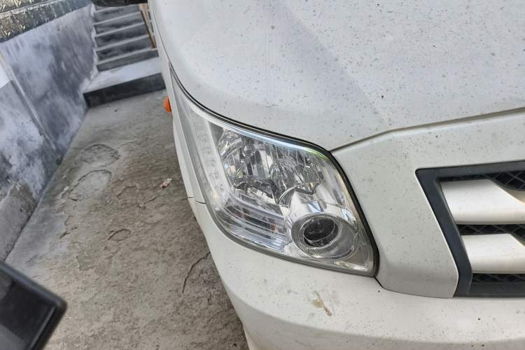 Used Foton Toano 2019 2.0T E Short Wheelbase 5/6-Seater 4G20TI2 Right Front Headlight