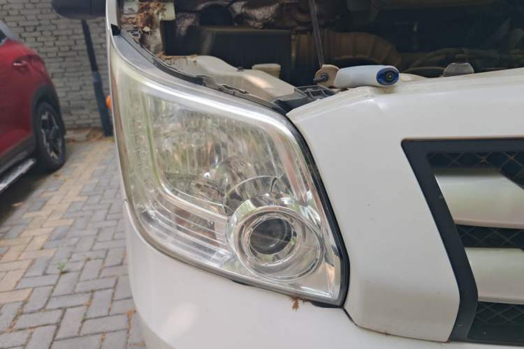 Used Foton Toano 2019 2.5T Flat-Top 5-Seater Open-Window 4J25TC3 Right Front Headlight