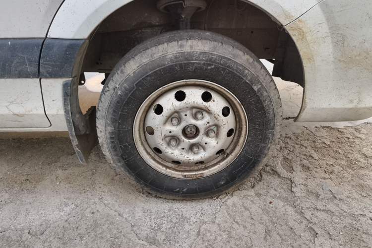 Used Foton Toano 2019 2.0T E Short Wheelbase 5/6-Seater 4G20TI2 Right Front Wheel Hub