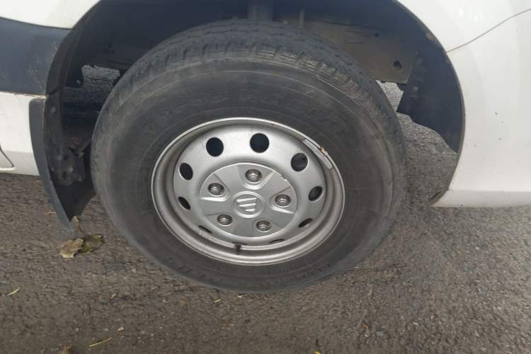 Used Foton Toano  Right Front Wheel Hub