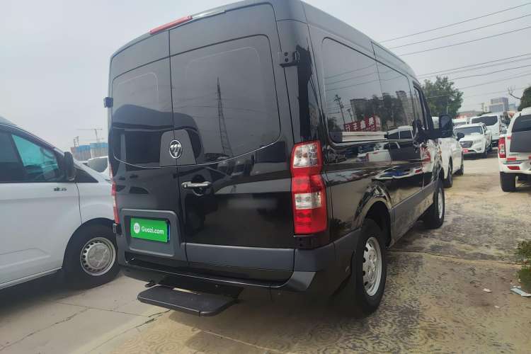 Used Foton Toano 2020 2.5T Manual Tongtu Short Wheelbase Flat Roof 5/6/7-Seater 4J25TC3 Exterior 3