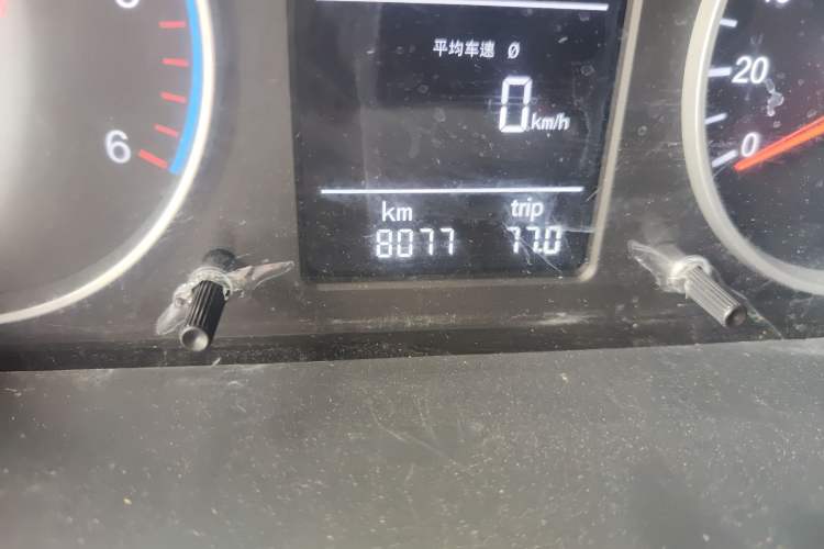 Used Foton Toano 2020 2.5T Manual Tongtu Short Wheelbase Flat Roof 5/6/7-Seater 4J25TC3 Odometer Close Up