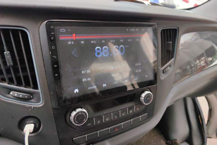 Used Foton Toano 2020 2.5T Manual Tongtu Extended-Wheelbase Mid-Roof 6/7-Seater 4J25TC3 Audio And AC Panel