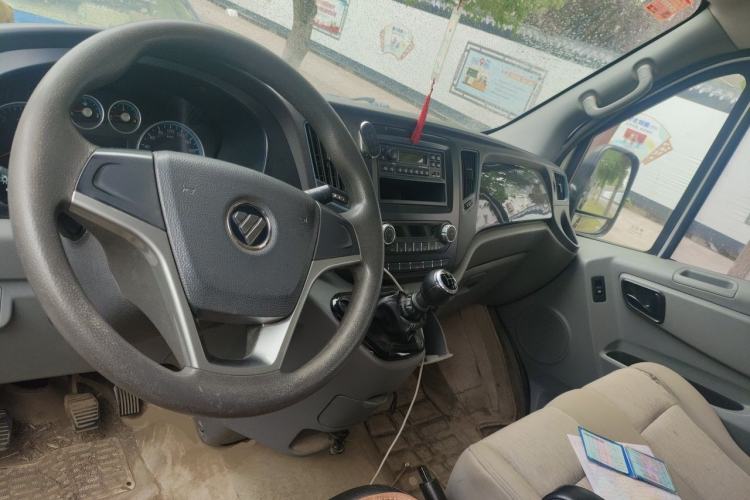 Used Foton Toano 2020 2.5T Manual Tongtu Short Wheelbase Mid-Roof 5/6-Seater 4J25TC3 Center Console