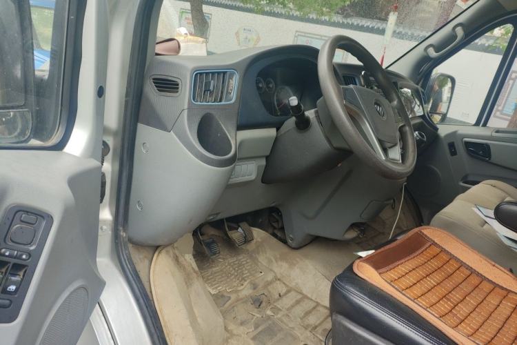Used Foton Toano 2020 2.5T Manual Tongtu Short Wheelbase Mid-Roof 5/6-Seater 4J25TC3 Driver Seat