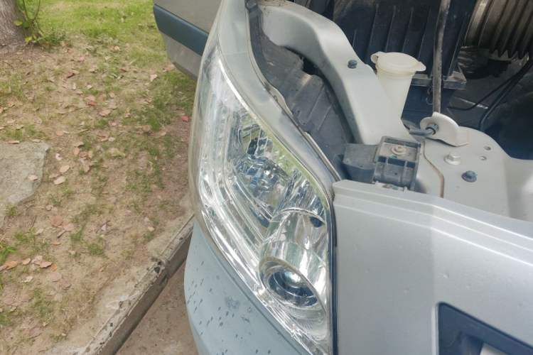 Used Foton Toano 2020 2.5T Manual Tongtu Short Wheelbase Mid-Roof 5/6-Seater 4J25TC3 Right Front Headlight