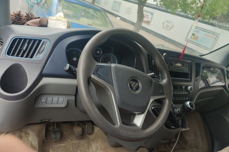 Used Foton Toano 2020 2.5T Manual Tongtu Short Wheelbase Mid-Roof 5/6-Seater 4J25TC3 Steering Wheel