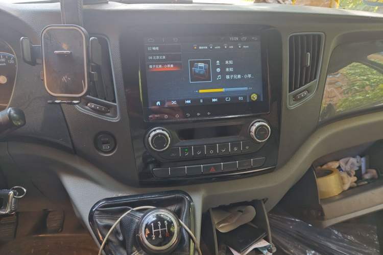 Used Foton Toano 2020 2.5T Manual Tongtu Short Wheelbase Mid-Roof 5/6-Seater 4J25TC3 Audio And AC Panel