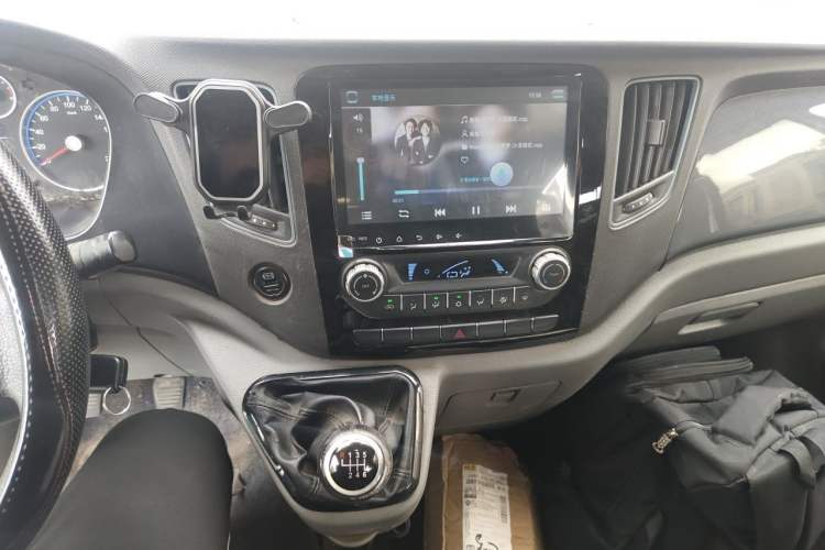 Used Foton Toano 2020 2.5T Manual Tongtu Long Wheelbase Mid-Height 5/6/7-Seater 4J25TC3 Audio And AC Panel