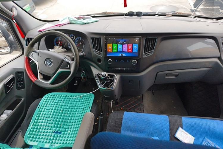 Used Foton Toano 2020 2.5T Manual Tongtu Long Wheelbase Mid-Height 5/6/7-Seater 4J25TC3 Center Console