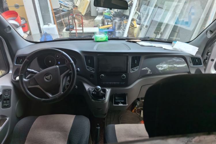 Used Foton Toano 2020 2.0T Multi-Function Short Wheelbase Mid-Roof 5/6-Seater China VI Emission Standard 4F20TC3 Center Console