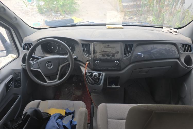 Used Foton Toano 2020 2.5T Manual Tongtu Extended-Wheelbase Mid-Roof 5/6/7-Seater 4J25TC3 Center Console