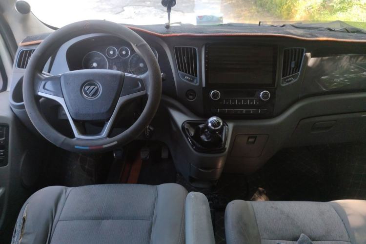 Used Foton Toano 2020 2.5T Manual Tongtu Extended-Wheelbase Mid-Roof 5/6/7-Seater 4J25TC3 Center Console