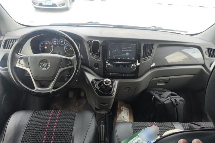 Used Foton Toano 2020 2.5T Manual Tongtu Long Wheelbase Mid-Height 5/6/7-Seater 4J25TC3 Center Console