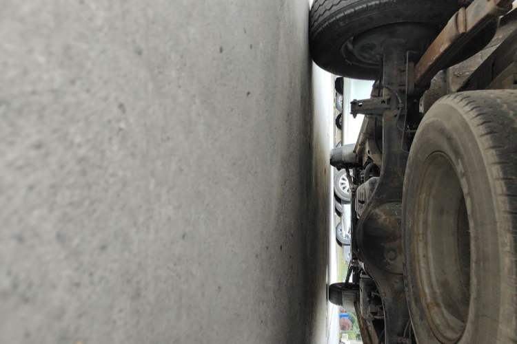 Used Foton Toano 2020 2.5T Manual Tongtu Long Wheelbase Mid-Height 5/6/7-Seater 4J25TC3 Chassis Rear