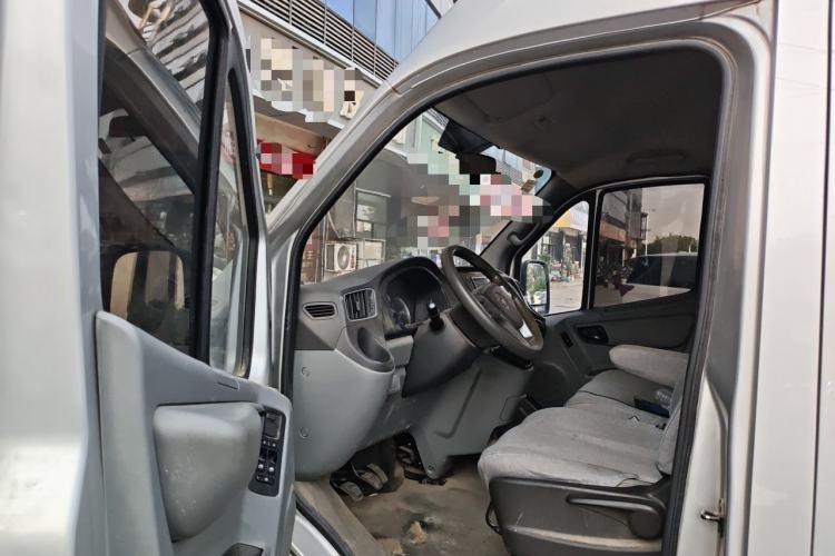 Used Foton Toano 2020 2.5T Manual Tongtu Short Wheelbase Mid-Roof 5/6-Seater 4J25TC3 Driver Seat