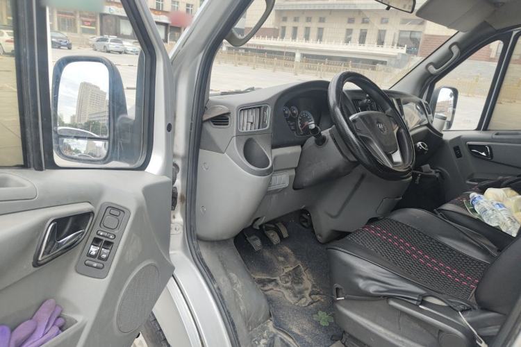 Used Foton Toano 2020 2.5T Manual Tongtu Long Wheelbase Mid-Height 5/6/7-Seater 4J25TC3 Driver Seat