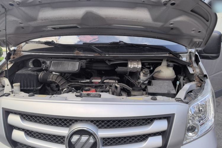 Used Foton Toano 2020 2.5T Manual Tongtu Short Wheelbase Mid-Roof 5/6-Seater 4J25TC3 Engine Bay