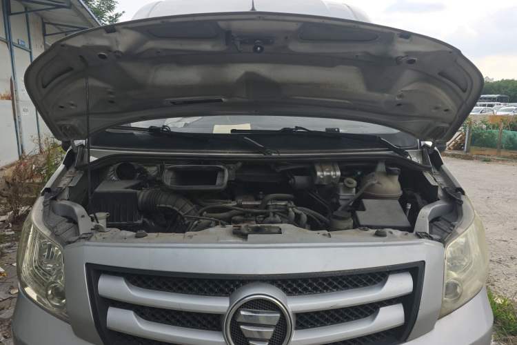 Used Foton Toano 2020 2.5T Manual Tongtu Extended-Wheelbase Mid-Roof 5/6/7-Seater 4J25TC3 Engine Bay