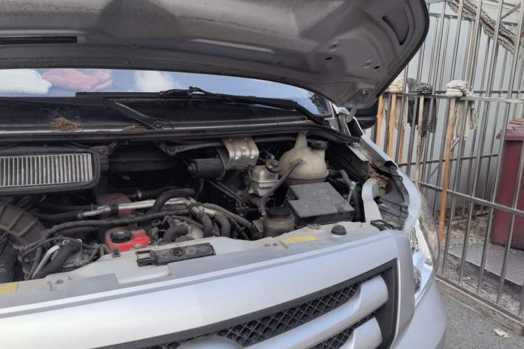 Used Foton Toano 2020 2.5T Manual Tongtu Short Wheelbase Mid-Roof 5/6-Seater 4J25TC3 Engine Bay Left