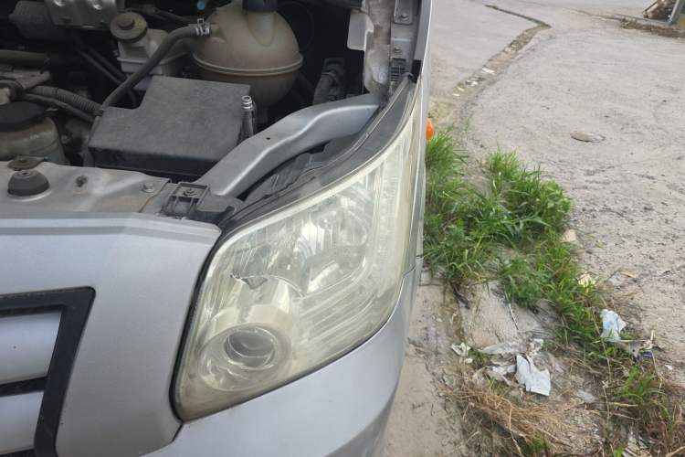 Used Foton Toano 2020 2.5T Manual Tongtu Extended-Wheelbase Mid-Roof 5/6/7-Seater 4J25TC3 Engine Bay Left