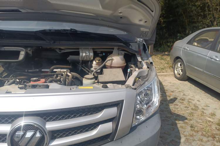 Used Foton Toano 2020 2.5T Manual Tongtu Short Wheelbase Mid-Roof 5/6-Seater 4J25TC3 Engine Bay Left