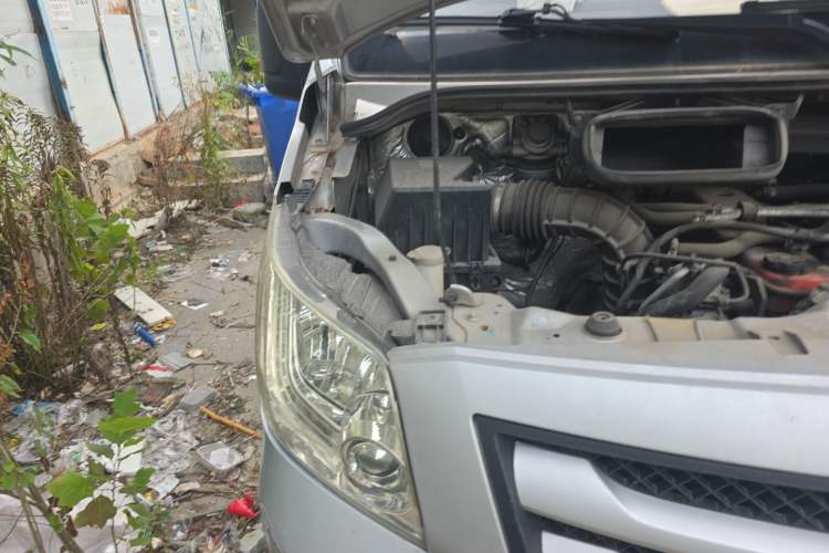 Used Foton Toano 2020 2.5T Manual Tongtu Extended-Wheelbase Mid-Roof 5/6/7-Seater 4J25TC3 Engine Bay Right