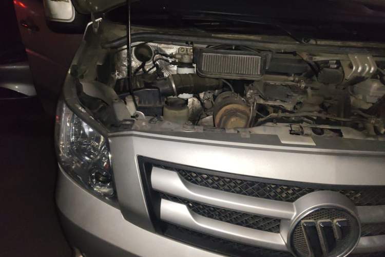 Used Foton Toano 2020 2.0T Business Edition Short Wheelbase 7-9 Seats China VI Emission Standard 4F20TC3 Engine Bay Right