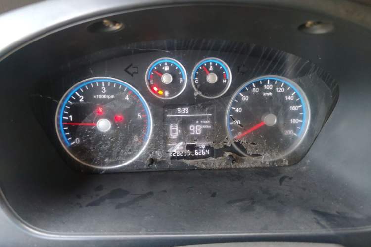 Used Foton Toano 2020 2.5T Manual Tongtu Extended-Wheelbase Mid-Roof 5/6/7-Seater 4J25TC3 Instrument Cluster