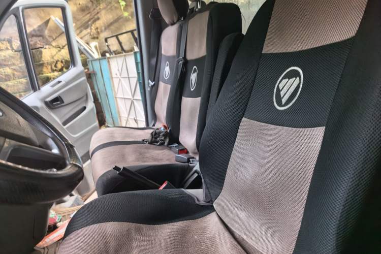 Used Foton Toano 2020 2.0T Multi-Function Short Wheelbase Mid-Roof 5/6-Seater China VI Emission Standard 4F20TC3 Left Front Seat