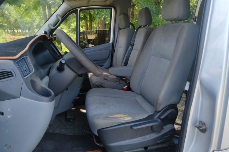 Used Foton Toano 2020 2.5T Manual Tongtu Extended-Wheelbase Mid-Roof 5/6/7-Seater 4J25TC3 Left Front Seat