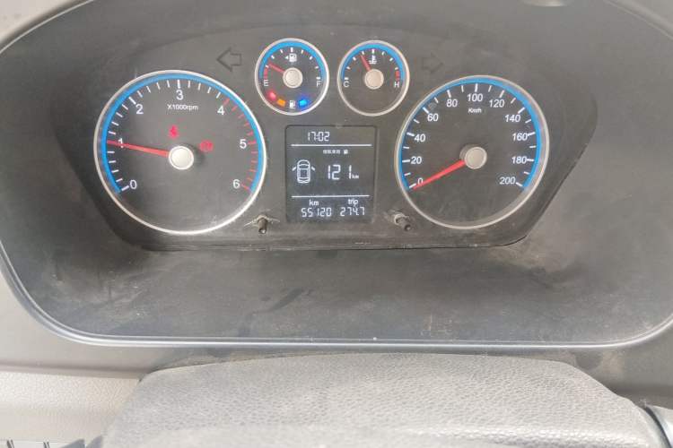 Used Foton Toano 2020 2.5T Manual Tongtu Short Wheelbase Mid-Roof 5/6-Seater 4J25TC3 Odometer Close Up