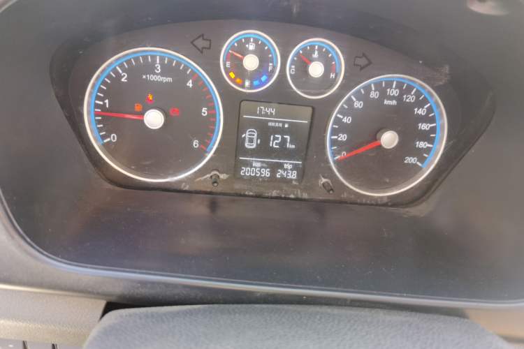 Used Foton Toano 2020 2.0T Multi-Function Extended Wheelbase Mid-Roof 5/6/7-Seater China VI4F20TC3 Odometer Close Up