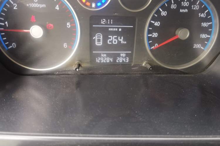 Used Foton Toano 2020 2.5T Manual Tongtu Long Wheelbase Mid-Height 5/6/7-Seater 4J25TC3 Odometer Close Up