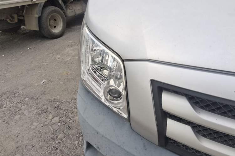 Used Foton Toano 2020 2.5T Manual Tongtu Short Wheelbase Mid-Roof 5/6-Seater 4J25TC3 Right Front Headlight
