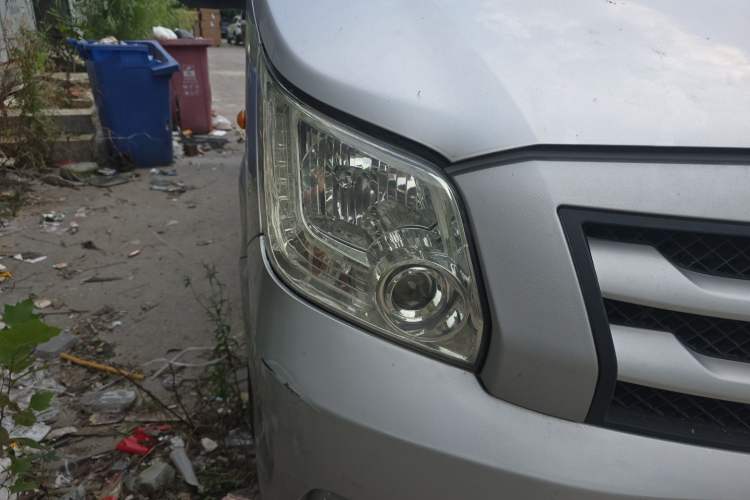 Used Foton Toano 2020 2.5T Manual Tongtu Extended-Wheelbase Mid-Roof 5/6/7-Seater 4J25TC3 Right Front Headlight