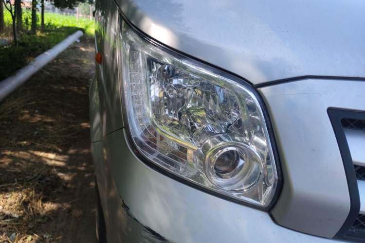 Used Foton Toano 2020 2.5T Manual Tongtu Extended-Wheelbase Mid-Roof 5/6/7-Seater 4J25TC3 Right Front Headlight