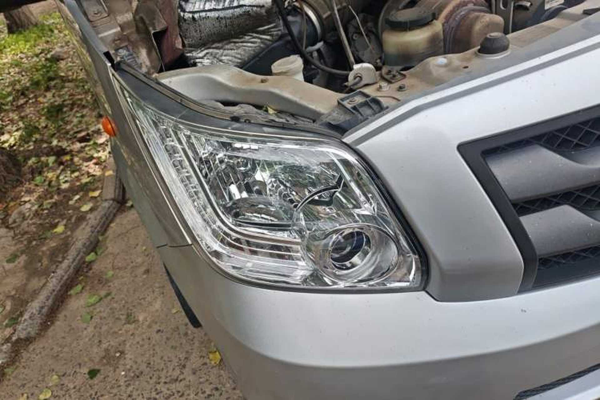 Used Foton Toano 2020 2.0T Multi-Function Extended Wheelbase Mid-Roof 5/6/7-Seater with Rear Dual Tires China VI Emission Standard F20TC3 Right Front Headlight