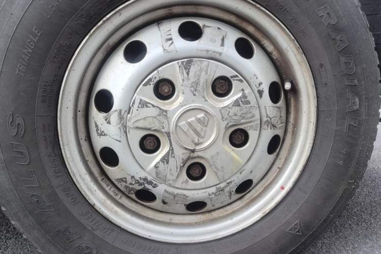 Used Foton Toano 2020 2.5T Manual Tongtu Short Wheelbase Mid-Roof 5/6-Seater 4J25TC3 Right Front Wheel Hub