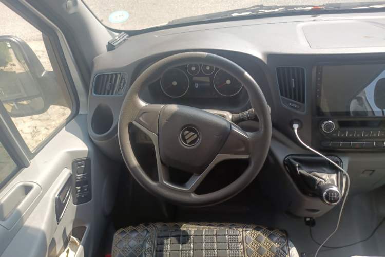 Used Foton Toano 2020 2.5T Manual Tongtu Short Wheelbase Mid-Roof 5/6-Seater 4J25TC3 Steering Wheel