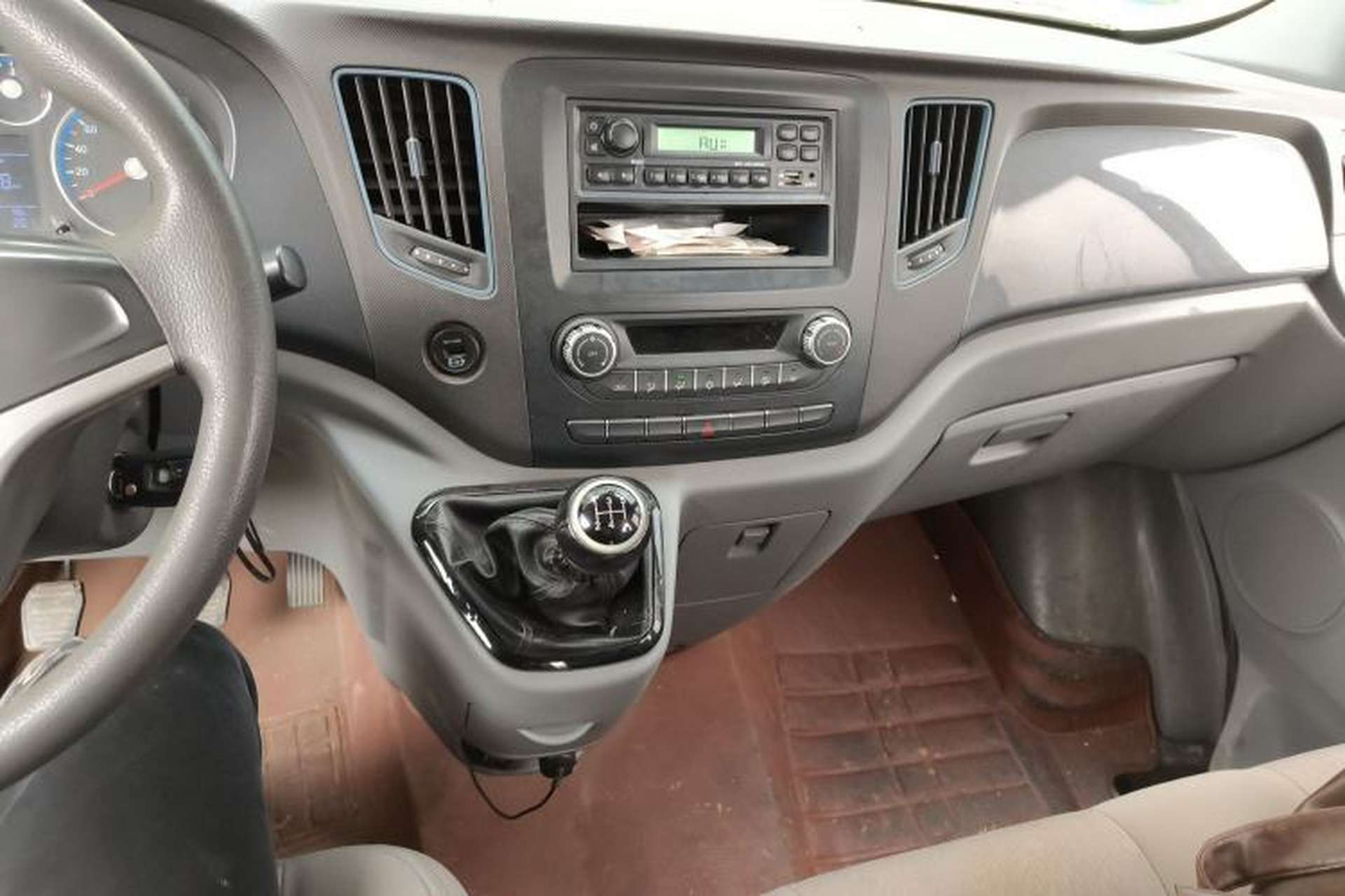 Used Foton Toano 2020 2.5T Manual Tongtu Short Wheelbase Mid-Roof 5/6-Seater 4J25TC3 Audio And AC Panel