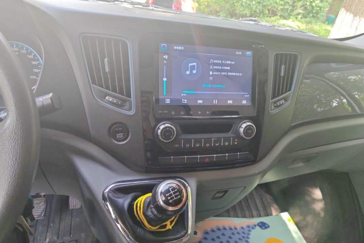 Used Foton Toano 2020 2.5T Manual Transmission Tongtu Long Wheelbase Mid-Roof 3-Seat 4J25TC3 Audio And AC Panel