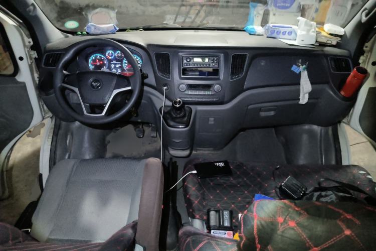 Used Foton Toano 2020 2.5T Manual Tongtu Short Wheelbase Mid-Roof 5/6-Seater 4J25TC3 Center Console
