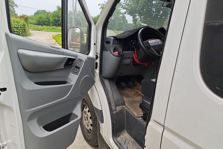 Used Foton Toano 2020 2.5T Manual Tongtu Short Wheelbase Mid-Roof 5/6-Seater 4J25TC3 Driver Seat