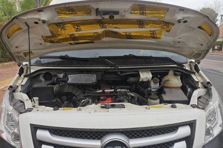 Used Foton Toano 2020 2.5T Manual Tongtu Short Wheelbase Mid-Roof 5/6-Seater 4J25TC3 Engine Bay