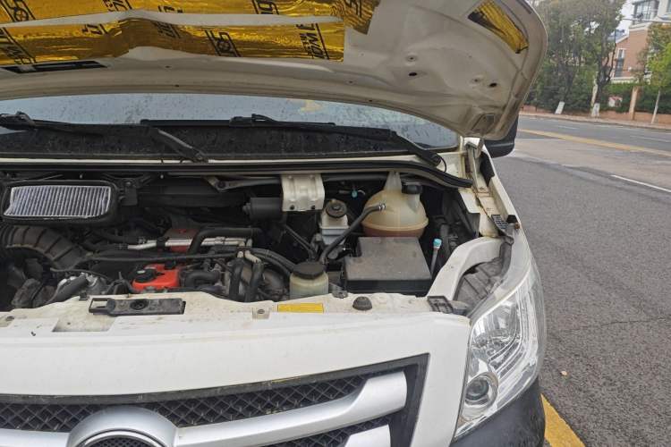 Used Foton Toano 2020 2.5T Manual Tongtu Short Wheelbase Mid-Roof 5/6-Seater 4J25TC3 Engine Bay Left