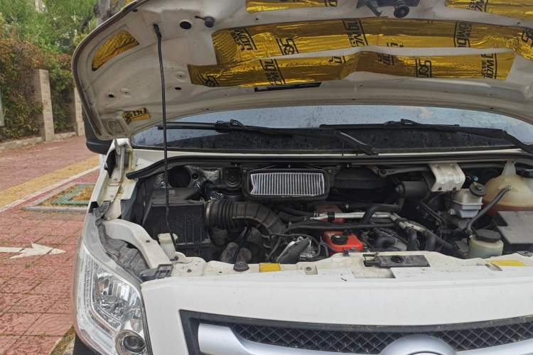 Used Foton Toano 2020 2.5T Manual Tongtu Short Wheelbase Mid-Roof 5/6-Seater 4J25TC3 Engine Bay Right
