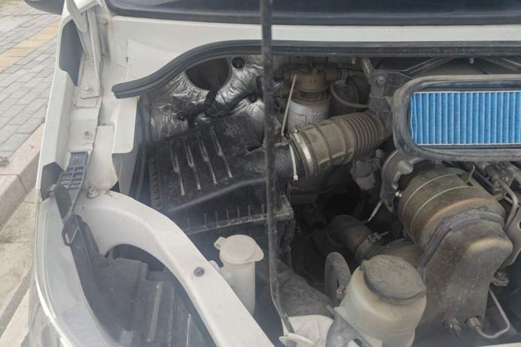 Used Foton Toano  Engine Bay Right
