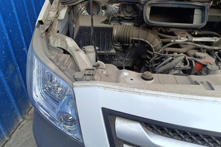 Used Foton Toano 2020 2.5T Manual Tongtu Short Wheelbase Mid-Roof 5/6-Seater 4J25TC3 Engine Bay Right