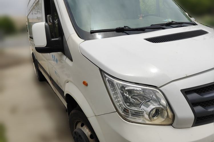 Used Foton Toano 2020 2.8T Van Extended Wheelbase Mid-Roof Design Rear Dual Tires 3-Seater China V Emission Standard IF2.8NS6B177L Front Right 45 Deg